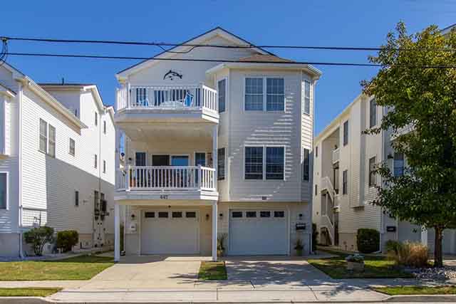 445 W Montgomery Avenue 1<br/>Wildwood New Jersey 08260